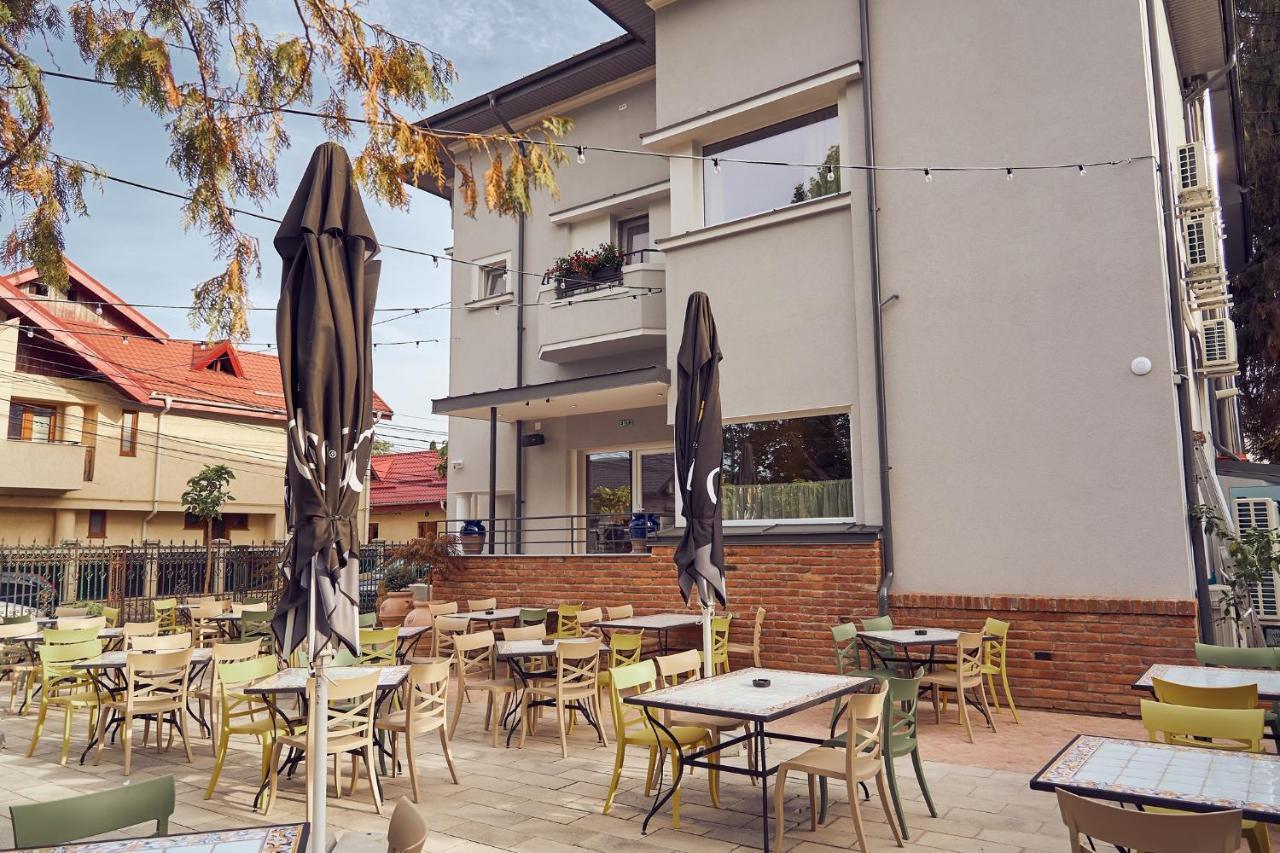 Villa Piazzetta Bacău Exteriör bild